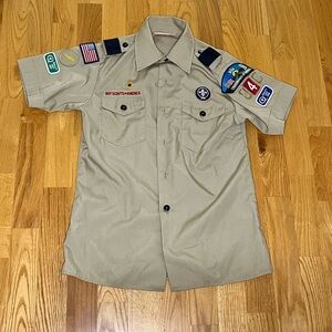 Boy Scouts Uniform with Patches Size Youth Large